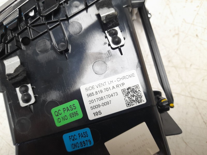 Recambio de aireador izquierdo para skoda kodiaq ambition referencia OEM IAM 565819701  