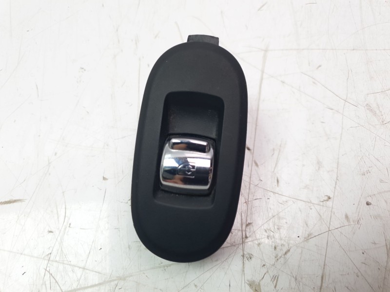 Recambio de mando elevalunas trasero derecho para mini f56 1.5 12v referencia OEM IAM 61319354866  