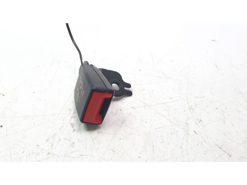 Recambio de enganche cinturon trasero izquierdo para mini f56 1.5 12v referencia OEM IAM 736206904  