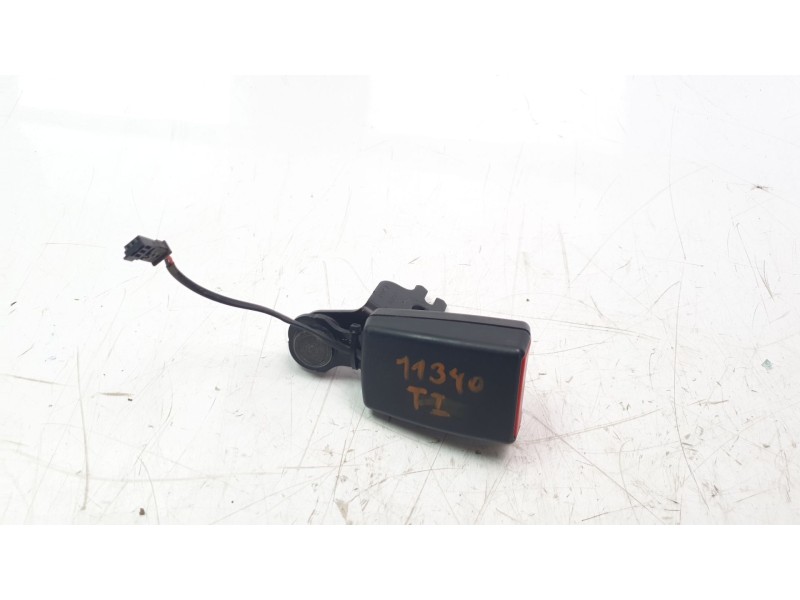 Recambio de enganche cinturon trasero izquierdo para mini f56 1.5 12v referencia OEM IAM 736206904  