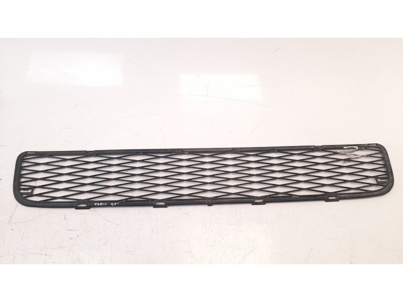 Recambio de rejilla paragolpes delantero para toyota yaris (ksp9/scp9/nlp9) referencia OEM IAM 5311252160 TY3252100 108905717