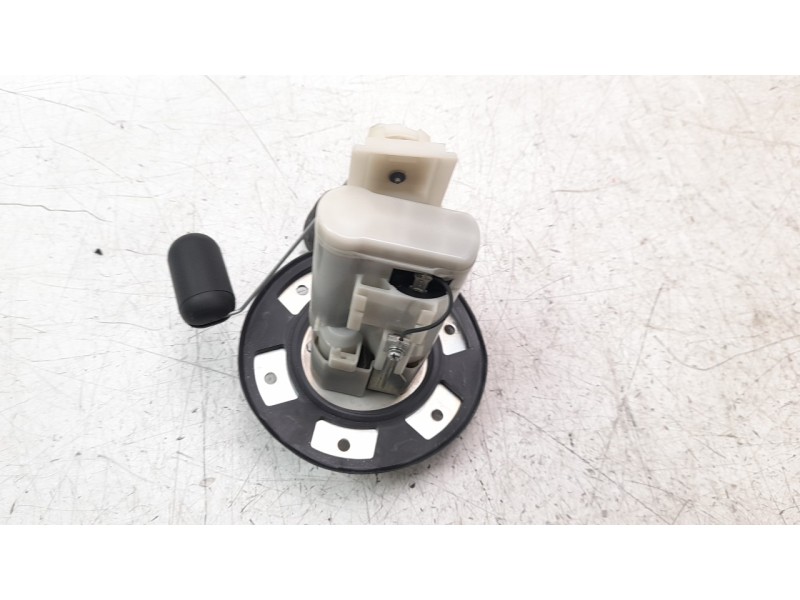 Recambio de bomba combustible para honda cb 650r referencia OEM IAM 16700MKND51  