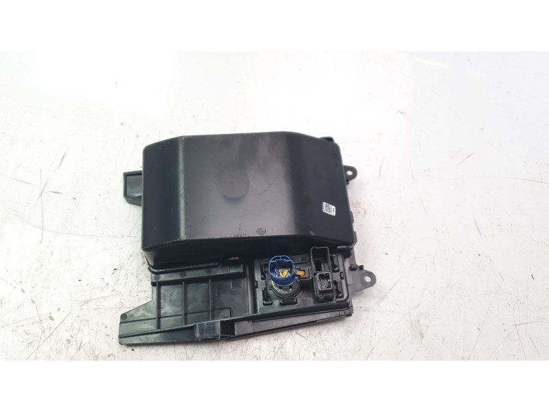 Recambio de guantera para skoda kodiaq ambition referencia OEM IAM 566863077  