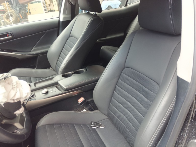 lexus is iii (_e3_) del año 2019