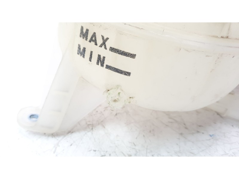 Recambio de deposito expansion para kia niro referencia OEM IAM 25430G2000  