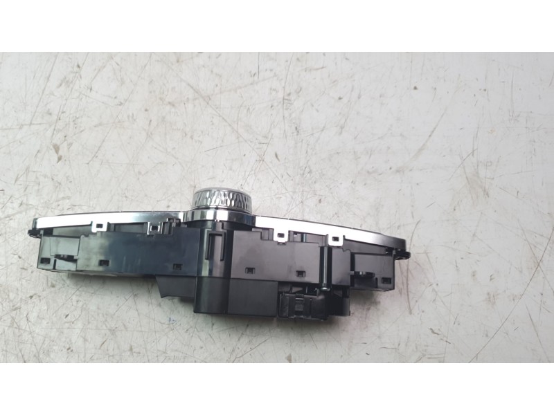 Recambio de mando multifuncion para volvo v60 familiar 2.0 diesel cat referencia OEM IAM P31398845  