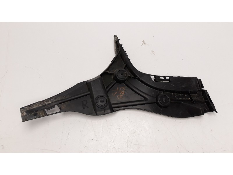 Recambio de molduras traseras para audi a3 sportback (8va) 2.0 16v tdi referencia OEM IAM 8V4807378A  