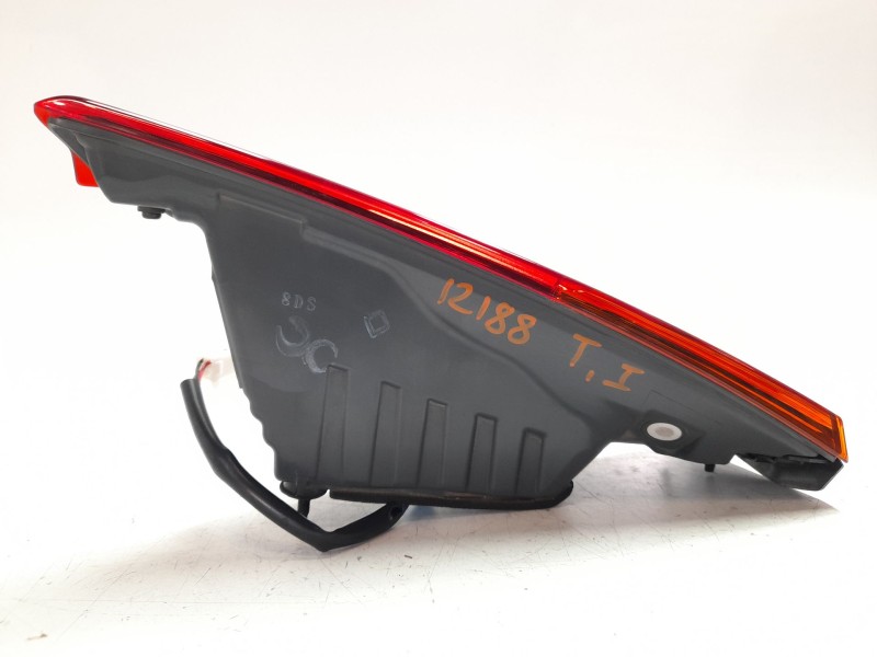 Recambio de piloto trasero izquierdo interior para lexus is iii (_e3_) 300h (ave30_) referencia OEM IAM 8159053172  