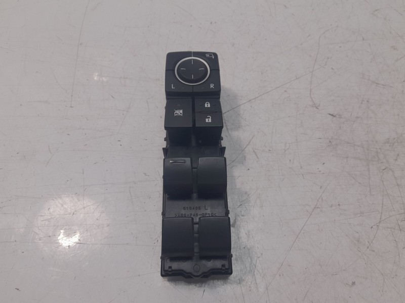 Recambio de mando elevalunas delantero izquierdo para lexus is iii (_e3_) 300h (ave30_) referencia OEM IAM 8404053230  
