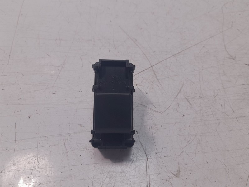 Recambio de mando elevalunas trasero derecho para lexus is iii (_e3_) 300h (ave30_) referencia OEM IAM 192967  