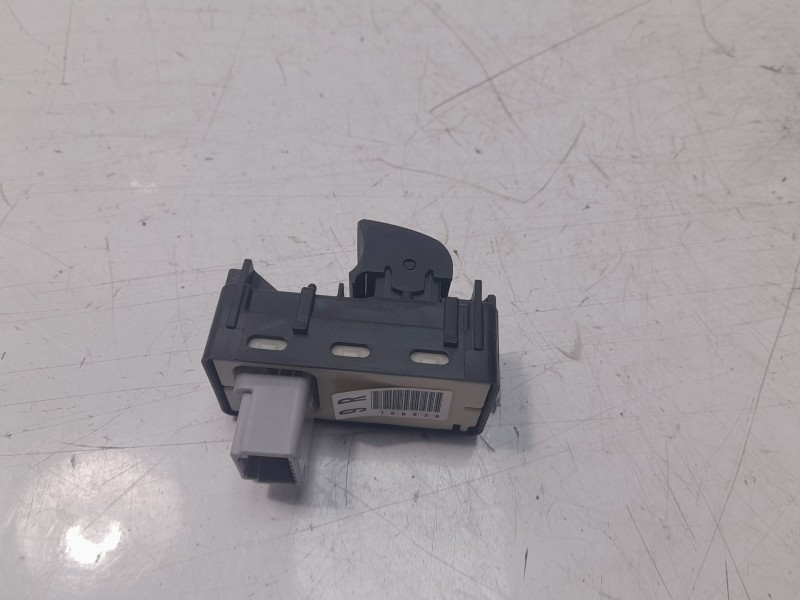 Recambio de mando elevalunas trasero izquierdo para lexus is iii (_e3_) 300h (ave30_) referencia OEM IAM 192967  