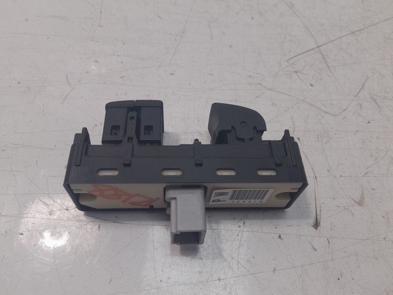 Recambio de mando elevalunas delantero derecho para lexus is iii (_e3_) 300h (ave30_) referencia OEM IAM 192966  