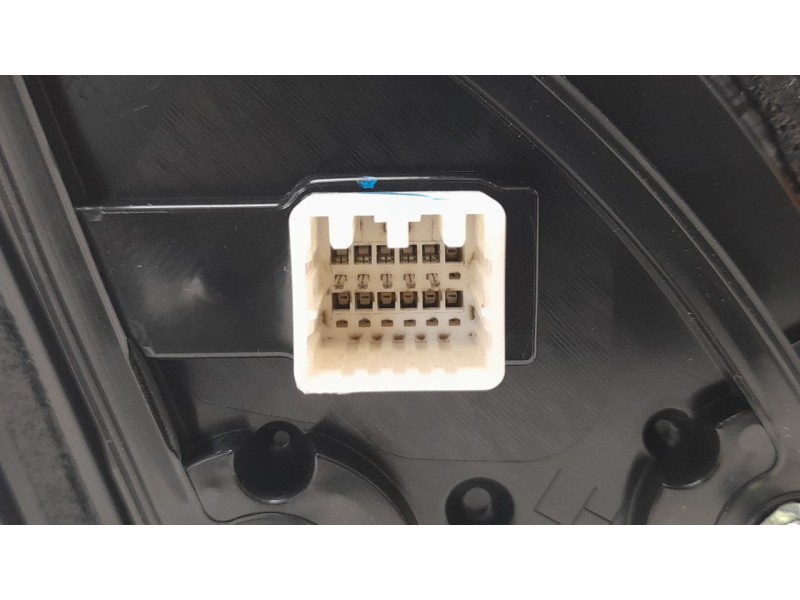 Recambio de retrovisor izquierdo para kia stonic (yb) 1.2 cvvt referencia OEM IAM 87610H8070  