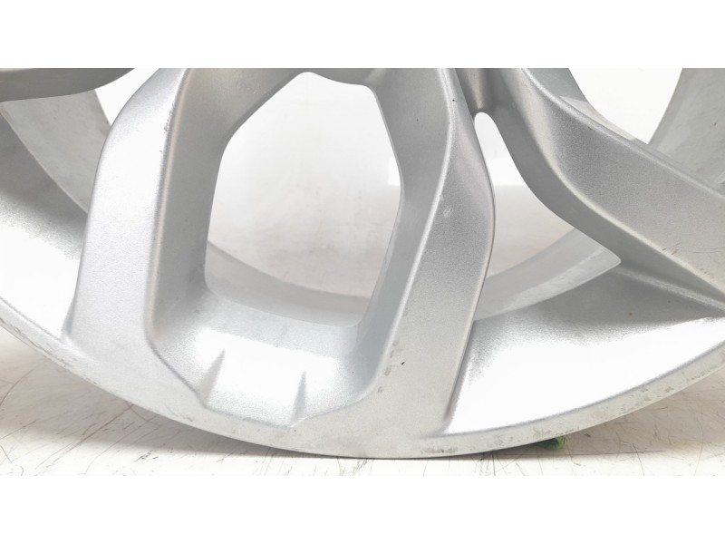 Recambio de llanta para land rover discovery sport (l550) 2.2 d 4x4 referencia OEM IAM FK721007EB  