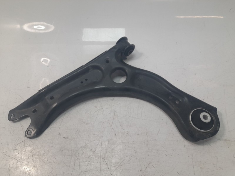 Recambio de brazo suspension delantero izquierdo para seat arona xcellence referencia OEM IAM 2Q0407151E  