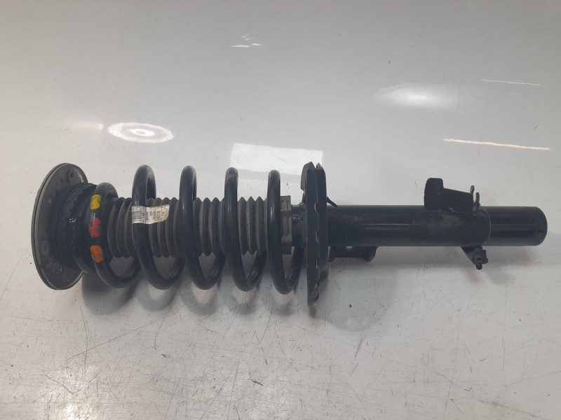 Recambio de amortiguador delantero derecho para land rover discovery sport (l550) 2.2 d 4x4 referencia OEM IAM FK7218045AD  