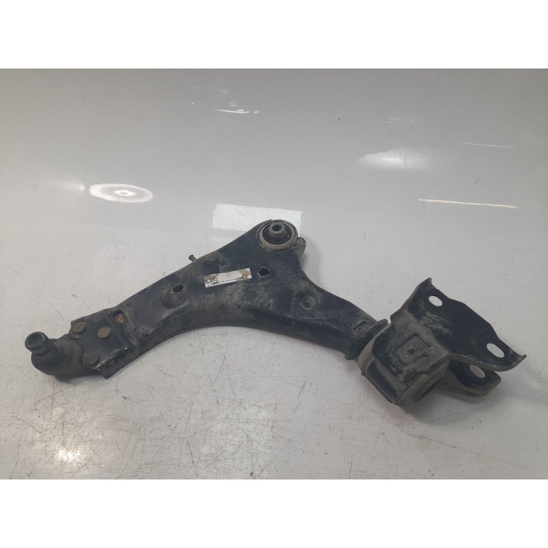 Recambio de brazo suspension inferior delantero izquierdo para land rover discovery sport (l550) 2.2 d 4x4 referencia OEM IAM FK