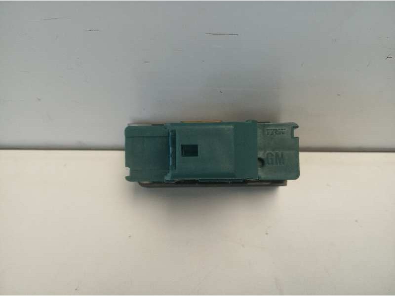 Recambio de interruptor para opel insignia berlina sport referencia OEM IAM 13315847  