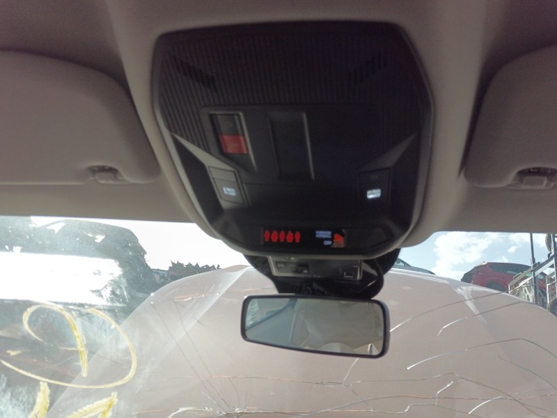 Recambio de luz interior para peugeot 308 iii (fb_, fh_, fp_, f3_, fm_) bluehdi 130 (fbyhzl, fbyhzt) referencia OEM IAM   