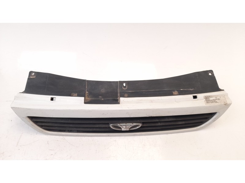 Recambio de rejilla delantera para daewoo nexia referencia OEM IAM 96209251  DW0012011