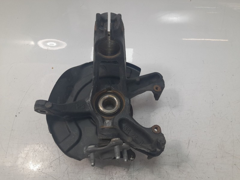 Recambio de mangueta delantera izquierda para seat arona xcellence referencia OEM IAM 2Q0407255AD  