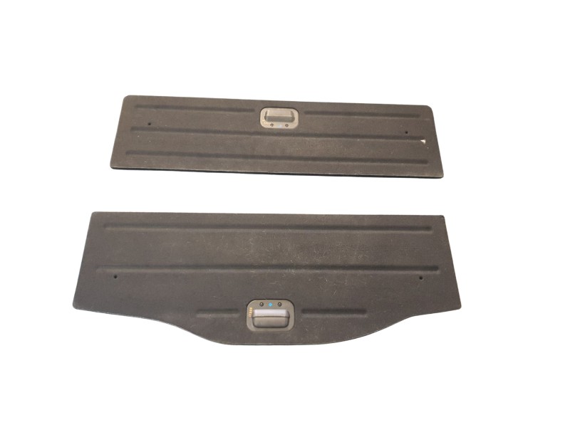 Recambio de bandeja trasera para ssangyong tivoli urban 4x2 referencia OEM IAM 7686135830  