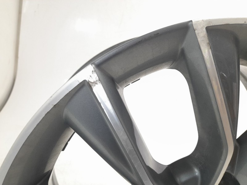 Recambio de llanta para mg mg hs (as23) 1.5 t (sas23) referencia OEM IAM 10378892  