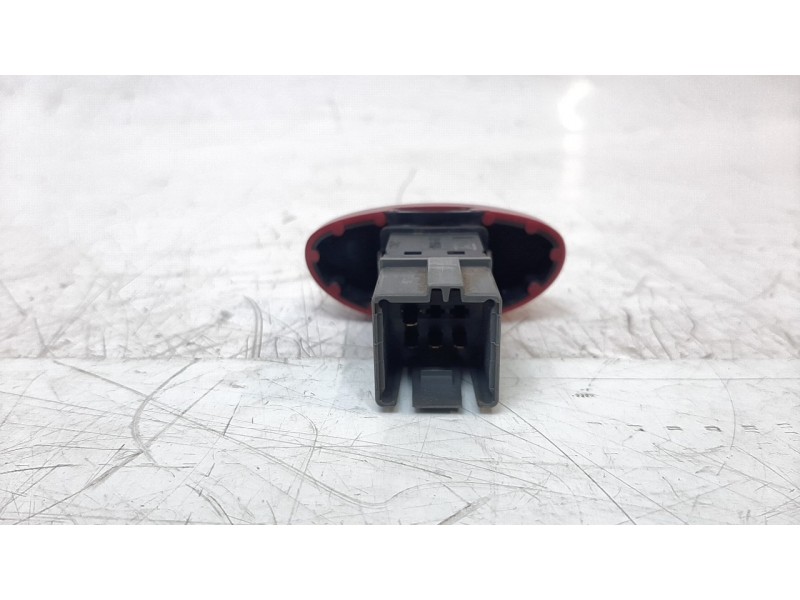Recambio de warning para peugeot 206 berlina xr referencia OEM IAM 9643213777  