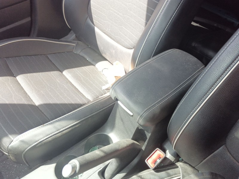 Recambio de apoyabrazos central para kia stonic (yb) 1.0 t-gdi eco-dynamics+ referencia OEM IAM   