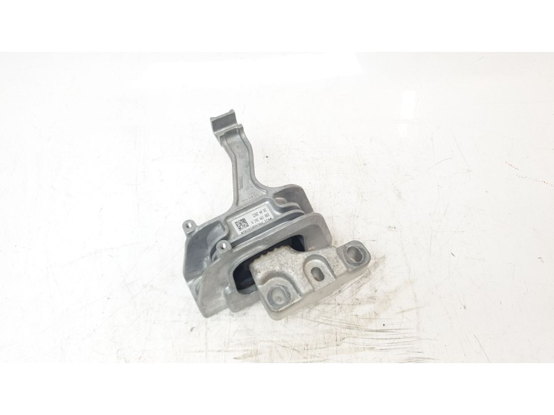 Recambio de soporte motor derecho para skoda kamiq (nw4) 1.5 tsi referencia OEM IAM 2Q0199262N  