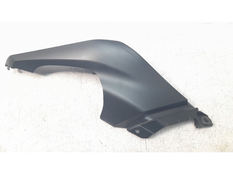 Recambio de moldura para honda cb125 r referencia OEM IAM 83531K98E00  