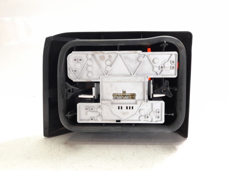 Recambio de piloto trasero derecho para renault 19 ii (b/c53_) 1.4 referencia OEM IAM 7701033782  