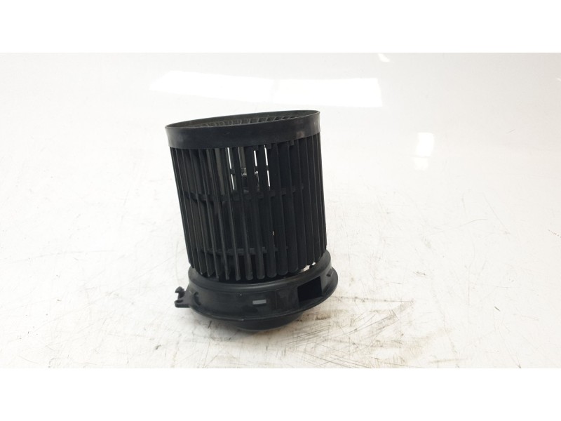 Recambio de ventilador calefaccion para nissan juke (f15) ultimate edition referencia OEM IAM 273SY1KADA  