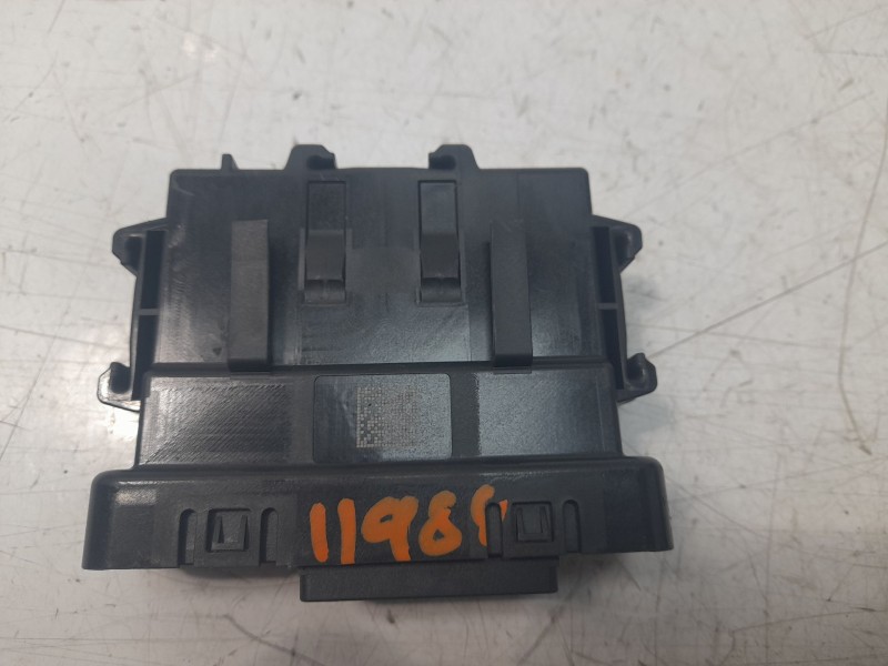 Recambio de modulo electronico para renault captur ii techno referencia OEM IAM 284Y66LA7B  