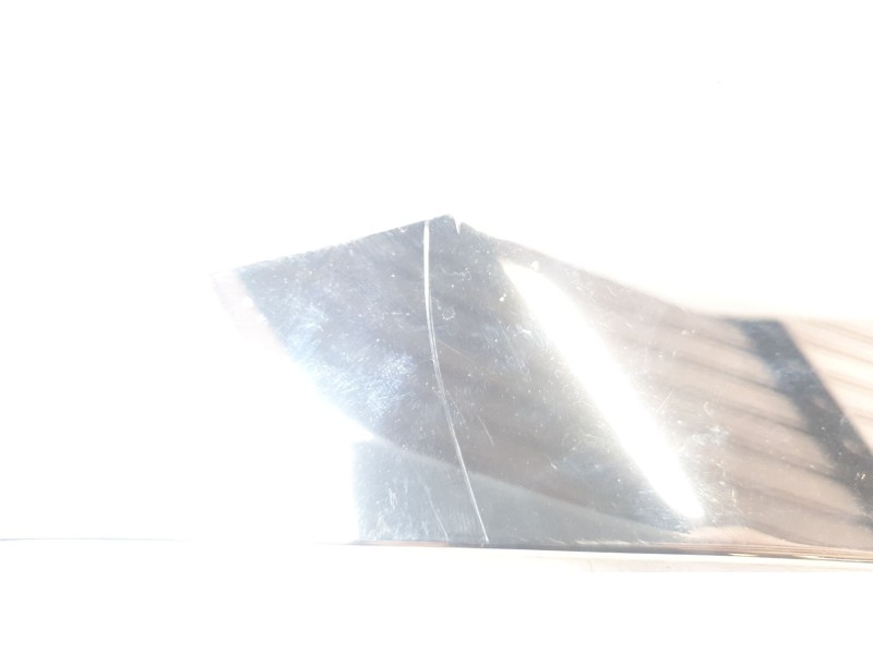 Recambio de moldura bajo faro izquierdo para ds ds 3 / ds 3 crossback (ur_, uc_, uj_) 1.2 puretech 130 referencia OEM IAM 984671