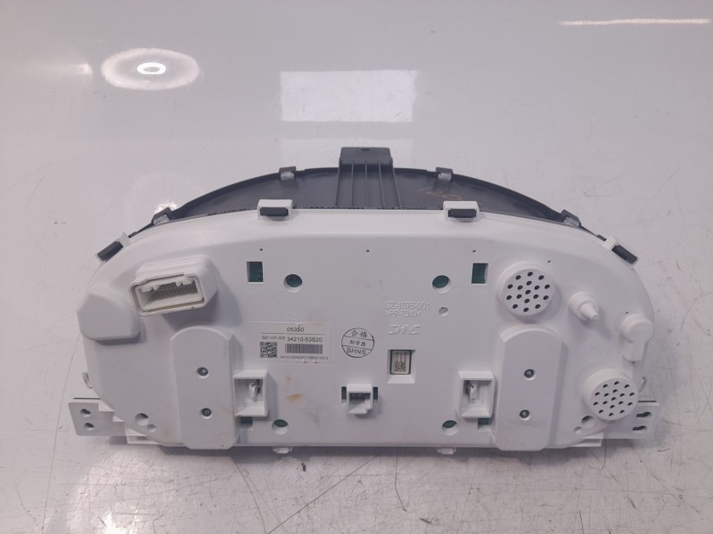 Recambio de cuadro instrumentos para suzuki vitara 1.5 strong hybrid gle 2wd referencia OEM IAM 3421053S20  