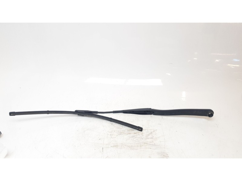 Recambio de brazo limpia delantero izquierdo para nissan juke (f15) ultimate edition referencia OEM IAM W000014866  