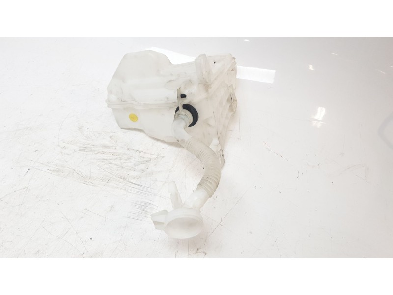 Recambio de deposito limpia para skoda kamiq (nw4) 1.5 tsi referencia OEM IAM 2Q0955448H  