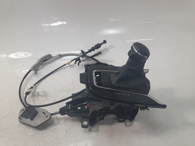 Recambio de palanca cambio para toyota corolla (e21) hybrid style referencia OEM IAM 33560F4050  