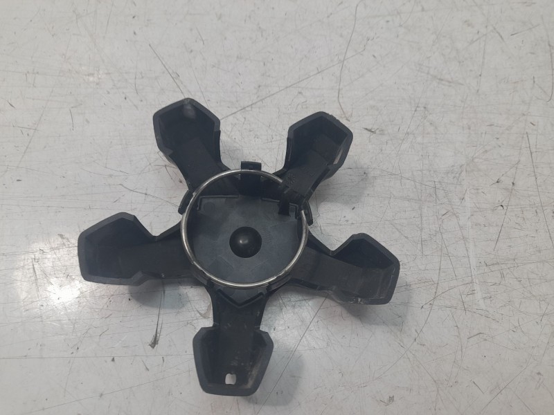 Recambio de tapacubos para peugeot 308 iii (fb_, fh_, fp_, f3_, fm_) bluehdi 130 (fbyhzl, fbyhzt) referencia OEM IAM 9836678580 