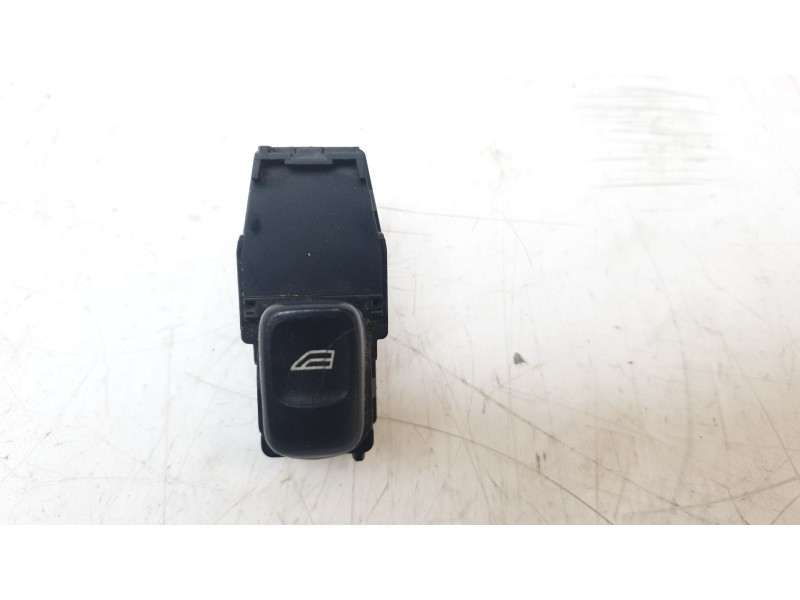 Recambio de mando elevalunas trasero derecho para volvo s60 i (384) d5 referencia OEM IAM 30658696  