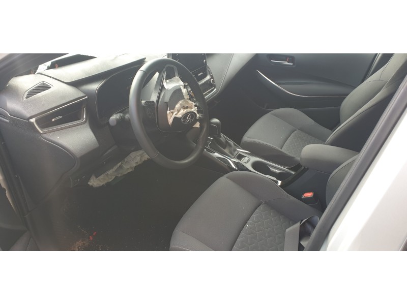 toyota corolla (e21) del año 2021