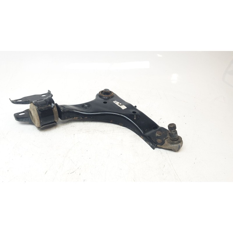 Recambio de brazo suspension inferior delantero derecho para land rover discovery sport (l550) 2.0 d 4x4 referencia OEM IAM FK72