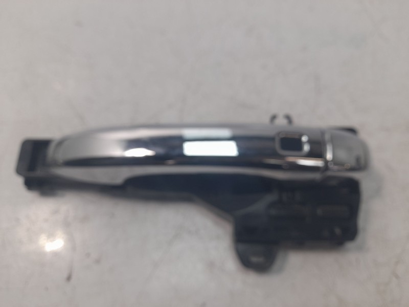 Recambio de maneta exterior delantera izquierda para renault captur ii techno referencia OEM IAM 806079360R  