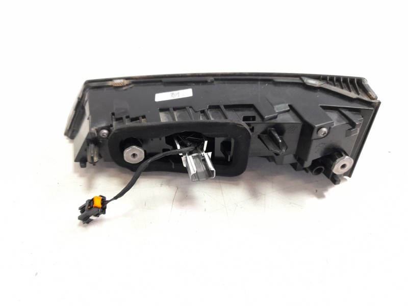 Recambio de piloto trasero izquierdo interior para peugeot 308 iii (fb_, fh_, fp_, f3_, fm_) bluehdi 130 (fbyhzl, fbyhzt) refere