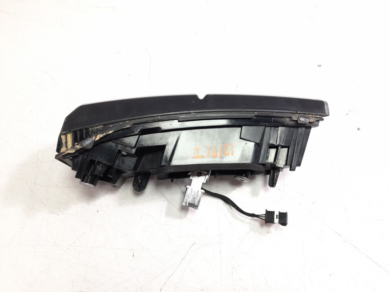 Recambio de piloto trasero izquierdo interior para peugeot 308 iii (fb_, fh_, fp_, f3_, fm_) bluehdi 130 (fbyhzl, fbyhzt) refere