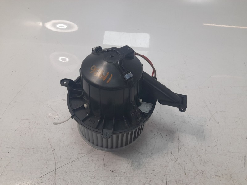 Recambio de ventilador calefaccion para mercedes-benz vito kasten 109/110/111/114 cdi fwd compacta (447.601) referencia OEM IAM 