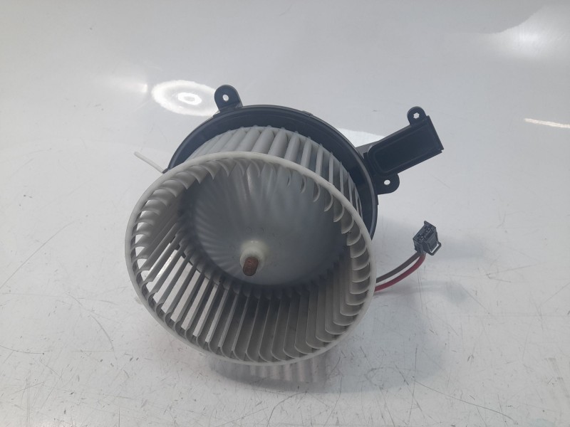 Recambio de ventilador calefaccion para mercedes-benz vito kasten 109/110/111/114 cdi fwd compacta (447.601) referencia OEM IAM 