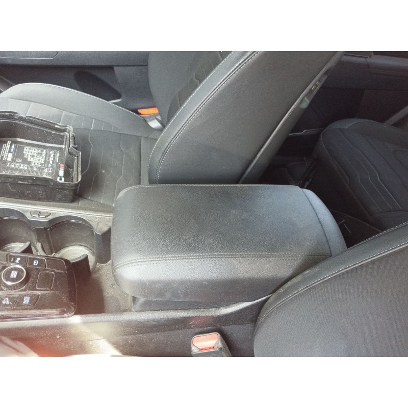 Recambio de apoyabrazos central para kia sportage v (nq5) 1.6 t-gdi hybrid referencia OEM IAM   
