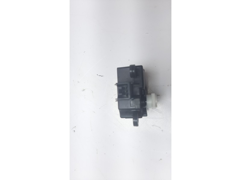 Recambio de motor calefaccion para mazda 3 berlina (bp) referencia OEM IAM 27731F531AG  